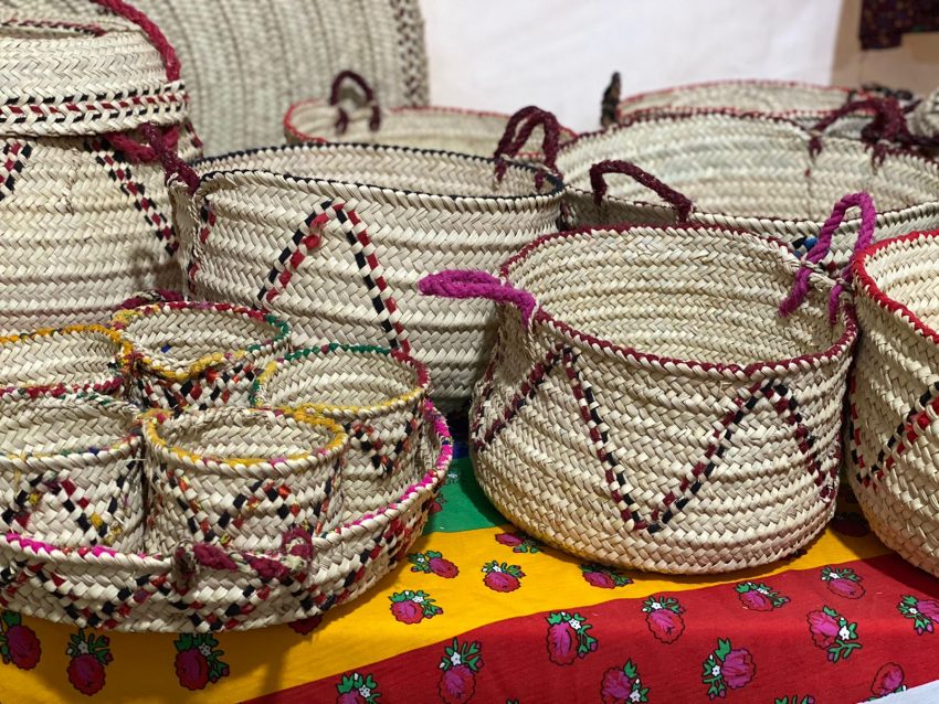 صناعة "السعف" المهنة التي تتوارثها الأجيال النسائية في وادي الدواسر