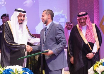 000-938949841435791508919