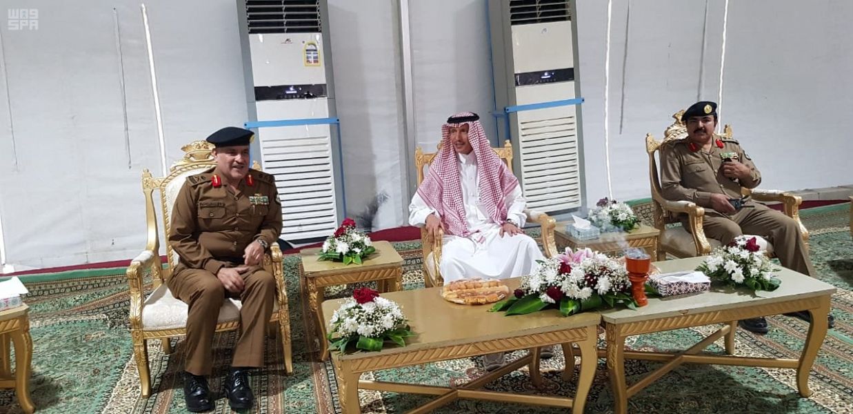 أمين الطائف يتفقد الخدمات البلدية على طرق الحج ومركز الضبط الأمني