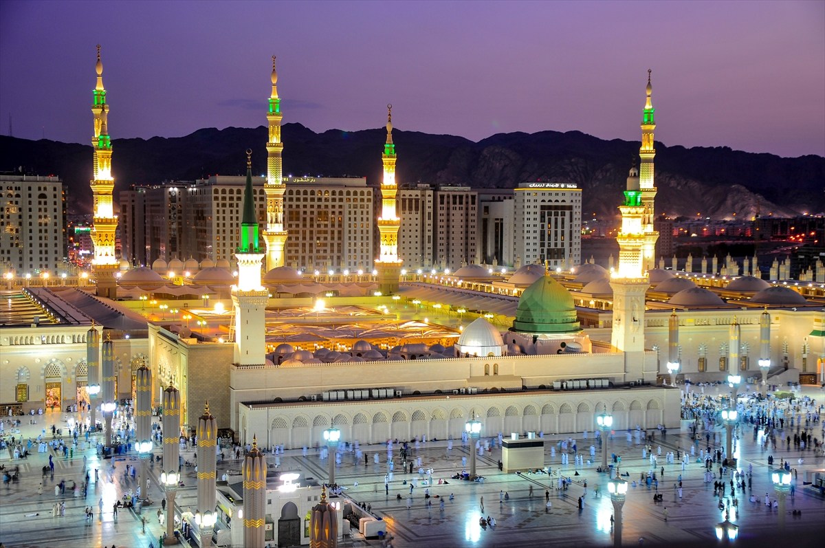 المسجد النبوي بالمدينة المنورة