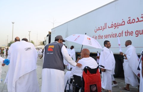 ثلاث مبادرات ميدانية لخدمة الحجاج من بنك البلاد خلال موسم 1447هـ