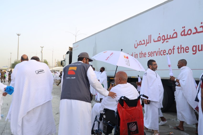 ثلاث مبادرات ميدانية لخدمة الحجاج من بنك البلاد خلال موسم 1447هـ