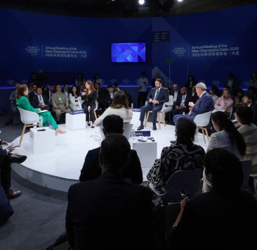 خلال مشاركته في منتدى دافوس الصيفي 2026 خالد شربتلي: الذكاء الاصطناعي سيغيّر قواعد الاقتصاد العالمي