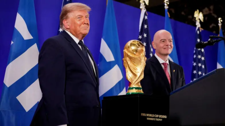 إنفانتينو يستنجد بالرئيس الأميركي لإنقاذه
