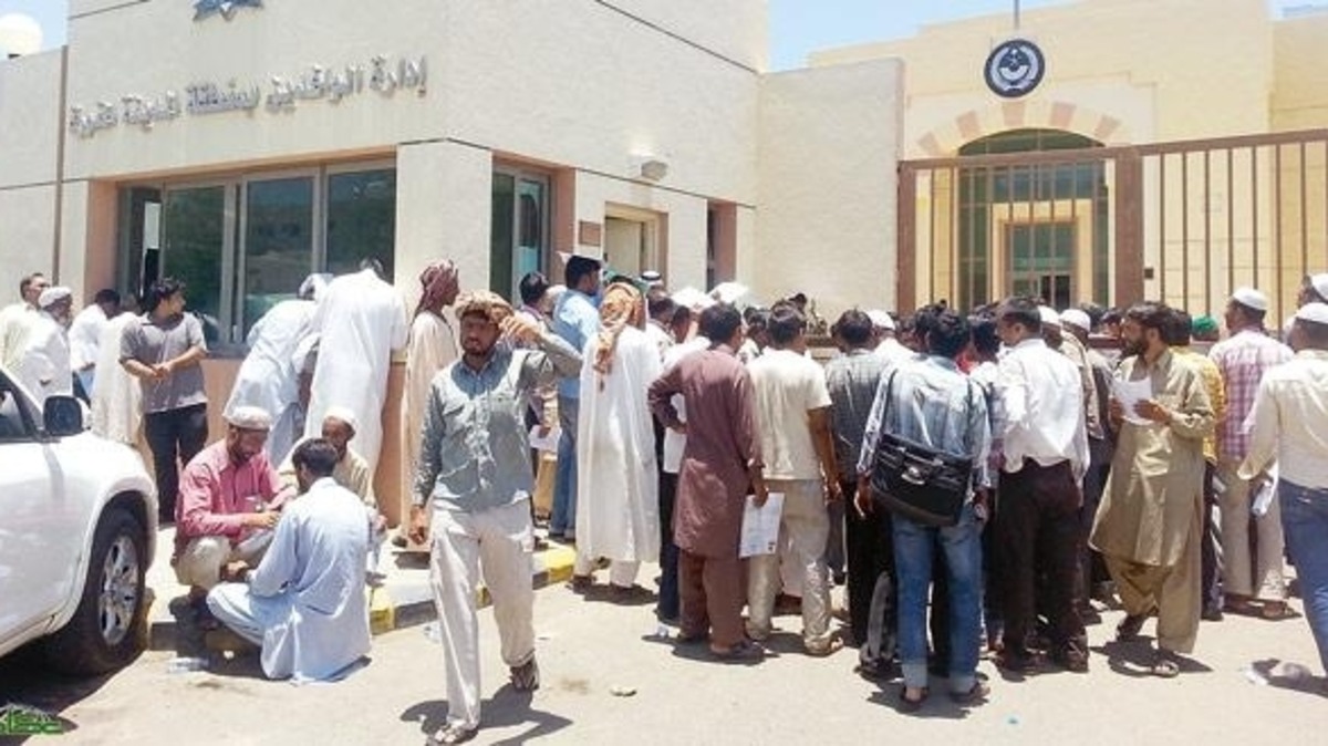 حملات أمنية مشتركة وراء ضبط مخالفي الإقامة والعمل