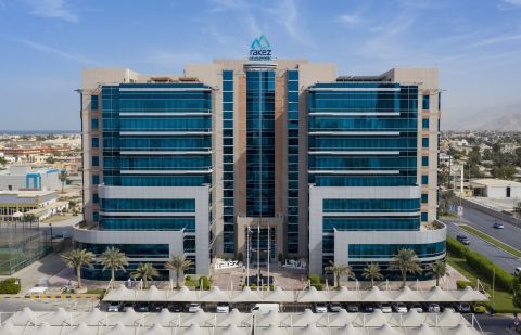 راكز تستعرض حلولها المبتكرة للمستثمرين في قطاع السيارات المستدامة خلال معرض المركبات الكهربائية في لندن