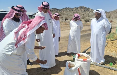 مدير عام صندوق التنمية الزراعية يزور عدداً من المزارعين والمشاريع الزراعية في محافظة الطائف