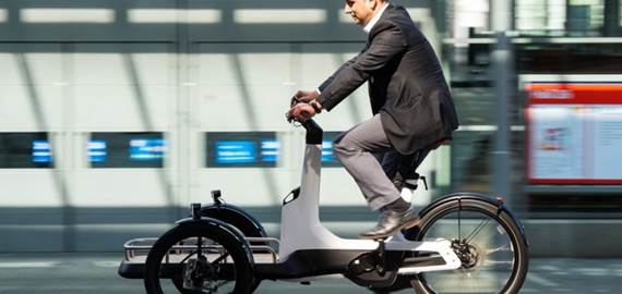 معرض يقدم وسائل تنقل صغيرة صديقة للبيئة