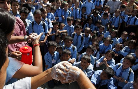 الطريقة الصحيحة لغسل اليدين