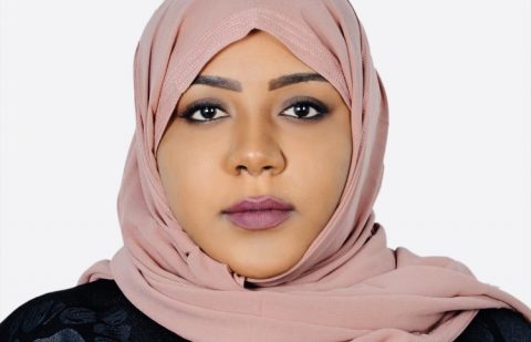 مدونة عناوين منى حمود