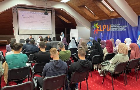 الندوة العالمية للشباب الإسلامي تعلن قبول (116) معلماً في برنامج تدريب معلمي اللغة العربية حول العالم 