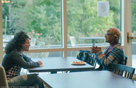 كليات البنات في الولايات المتحدة.. شعور بالراحة والأمان للطالبات