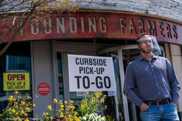 مطعم دان سيمونز فاوندينغ فارمرز في ميريلاند، يقدم خدمة التوصيل والاستلام للوجبات الغذائية ومواد البقالة